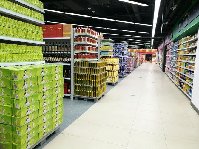 中百仓储咸宁区域通城店12月8日试营业，12月9日盛大开业